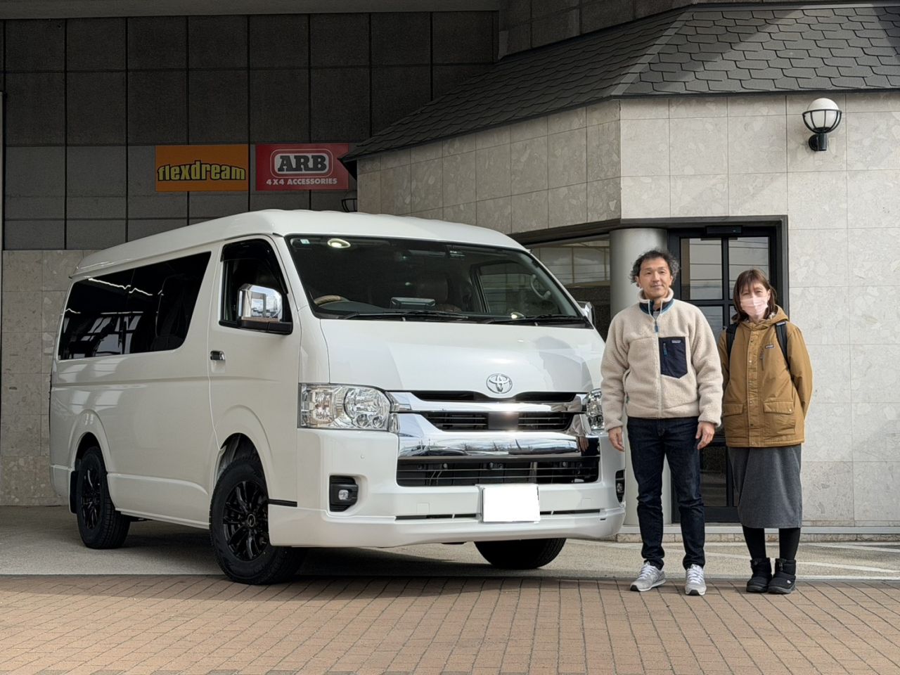 使い勝手抜群！３台のハイエース ワゴンGLをご納車しました～🚙